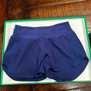 Lululemon Speed Up high rise short (4 inch UNLINED)